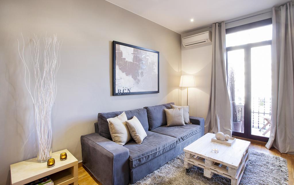 Apartments Barcelona & Home Deco Viladomat Dış mekan fotoğraf