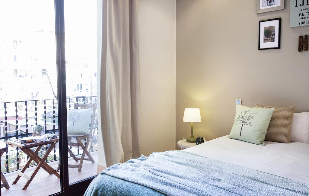Apartments Barcelona & Home Deco Viladomat Dış mekan fotoğraf