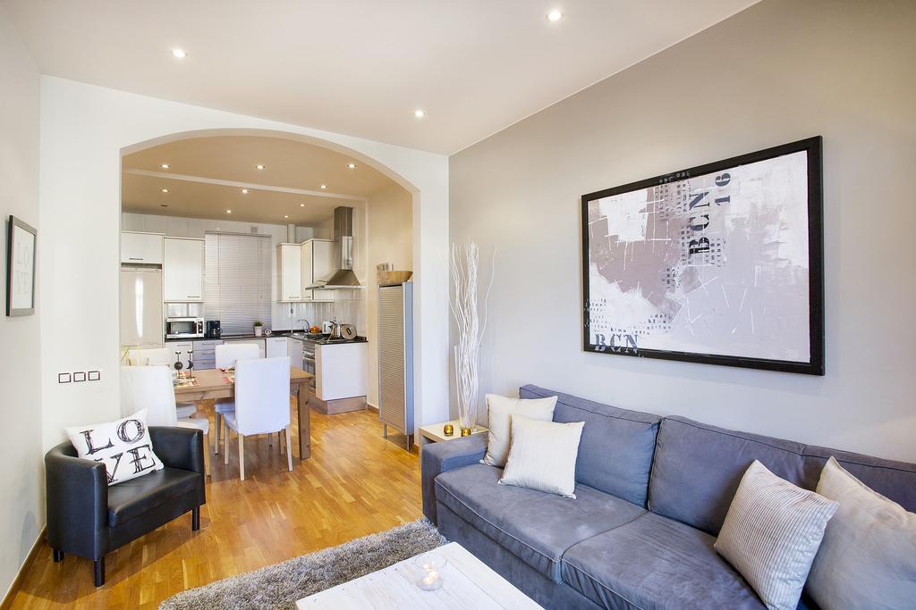 Apartments Barcelona & Home Deco Viladomat Dış mekan fotoğraf