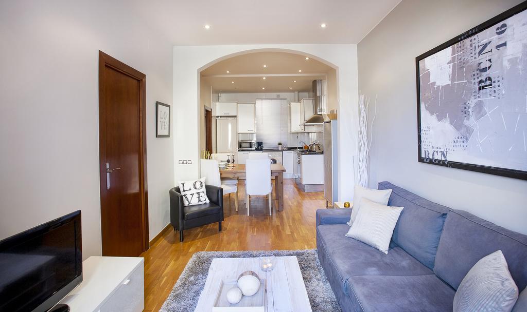 Apartments Barcelona & Home Deco Viladomat Dış mekan fotoğraf